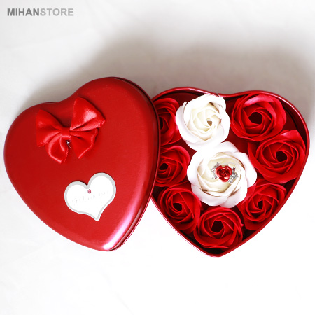 پکیج کادویی انگشتر و گل عطری طرح Love